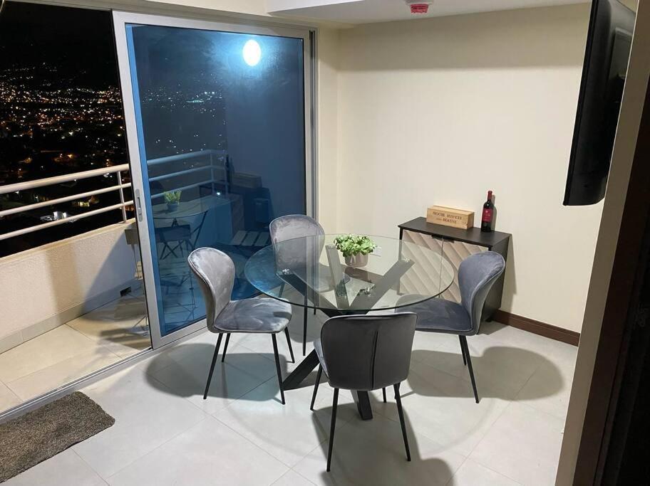 Penthouse En Los Yoses, Vista De Los Dioses Fast Wifi San Jose  Exterior photo