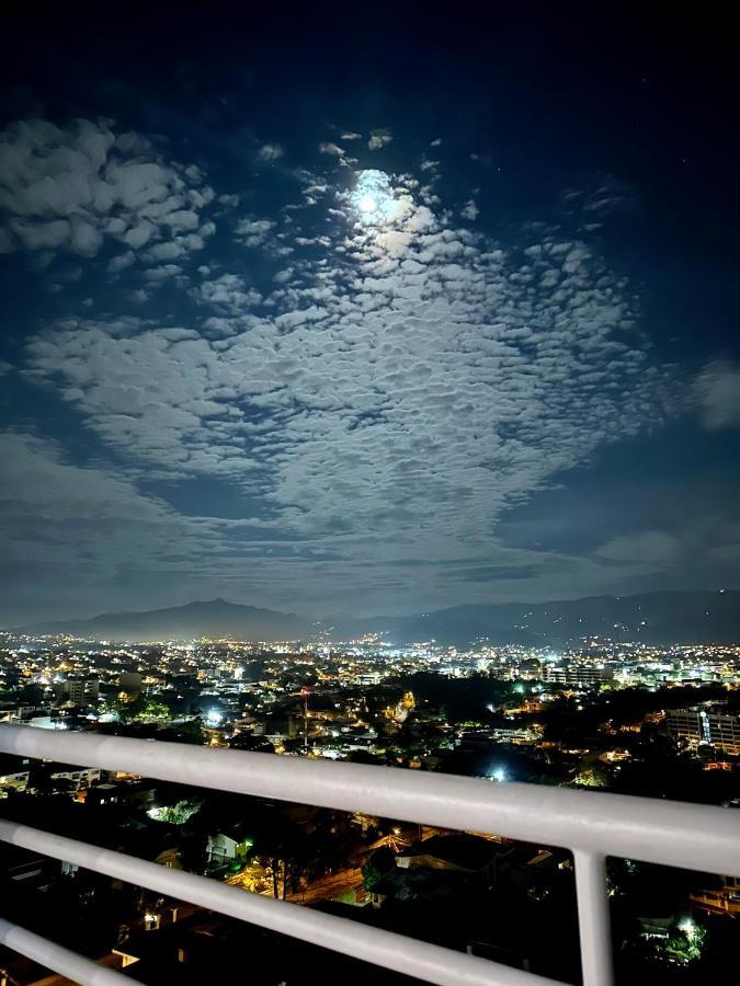 Penthouse En Los Yoses, Vista De Los Dioses Fast Wifi San Jose  Exterior photo